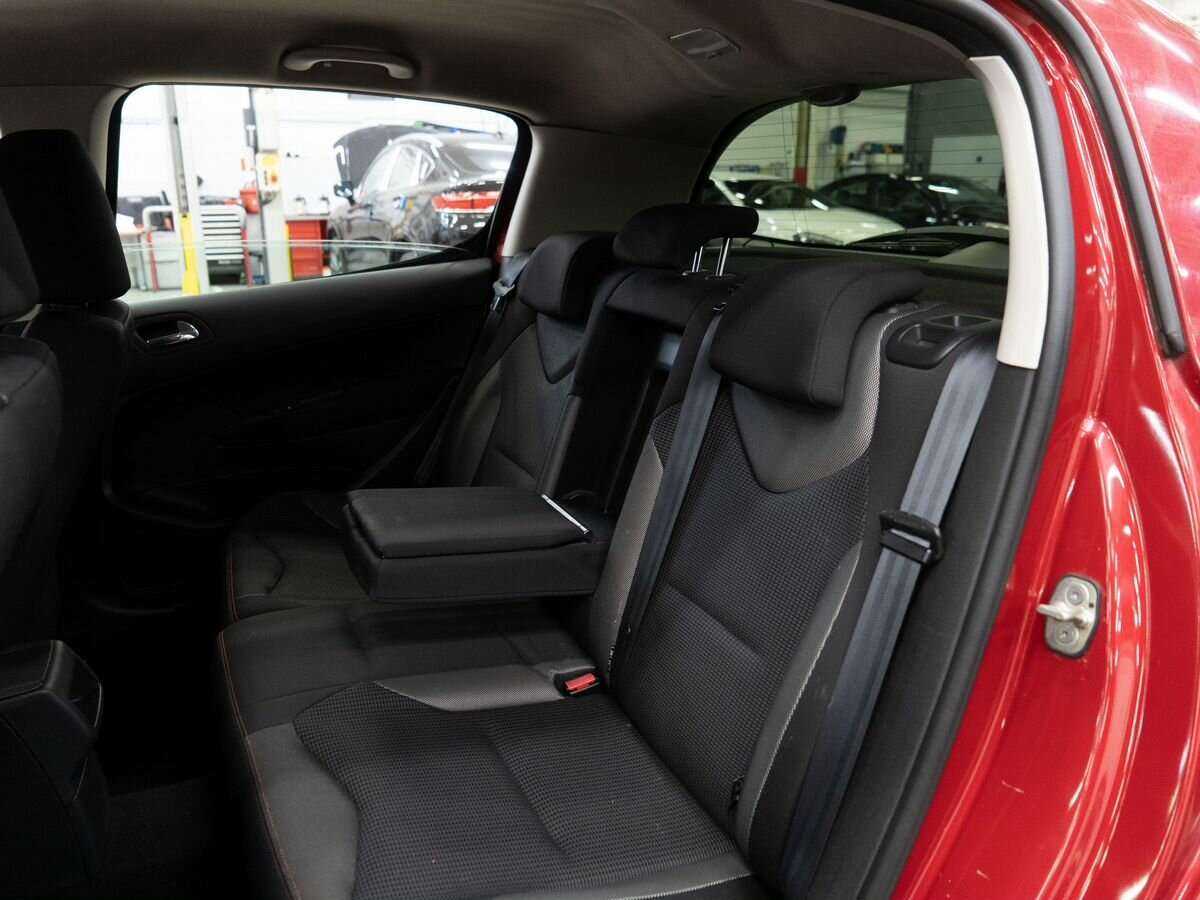 Peugeot 308, 2011 Фото №7