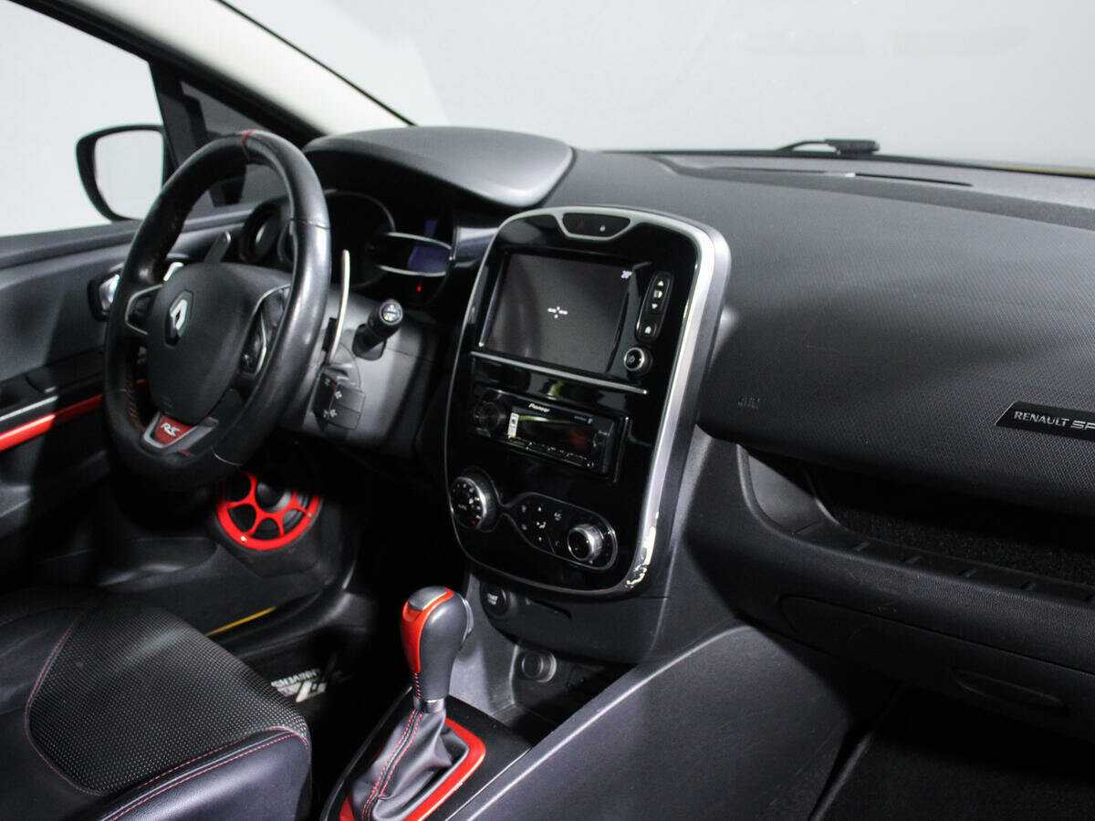Renault Clio RS, 2015 Фото №9