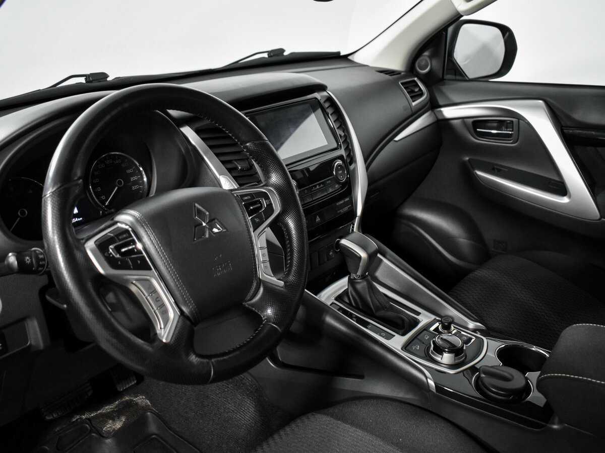 Mitsubishi Pajero Sport, 2019 Фото №7