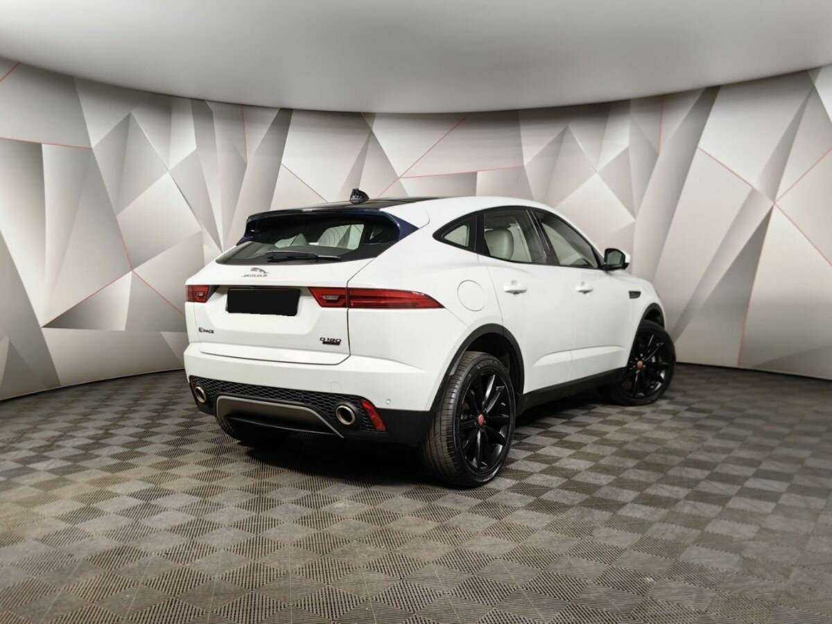 Jaguar E-Pace, 2018 Фото №2