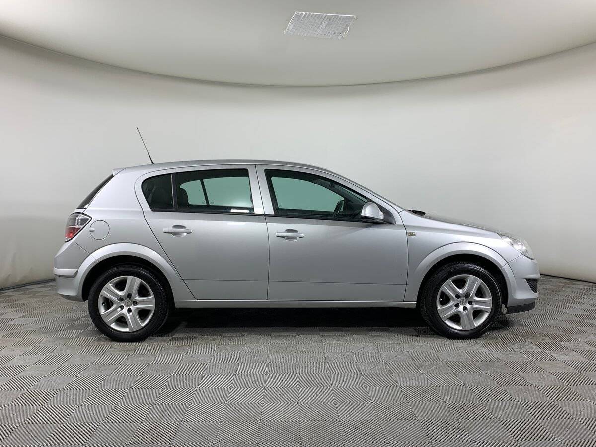 Opel Astra, 2010 Фото №4