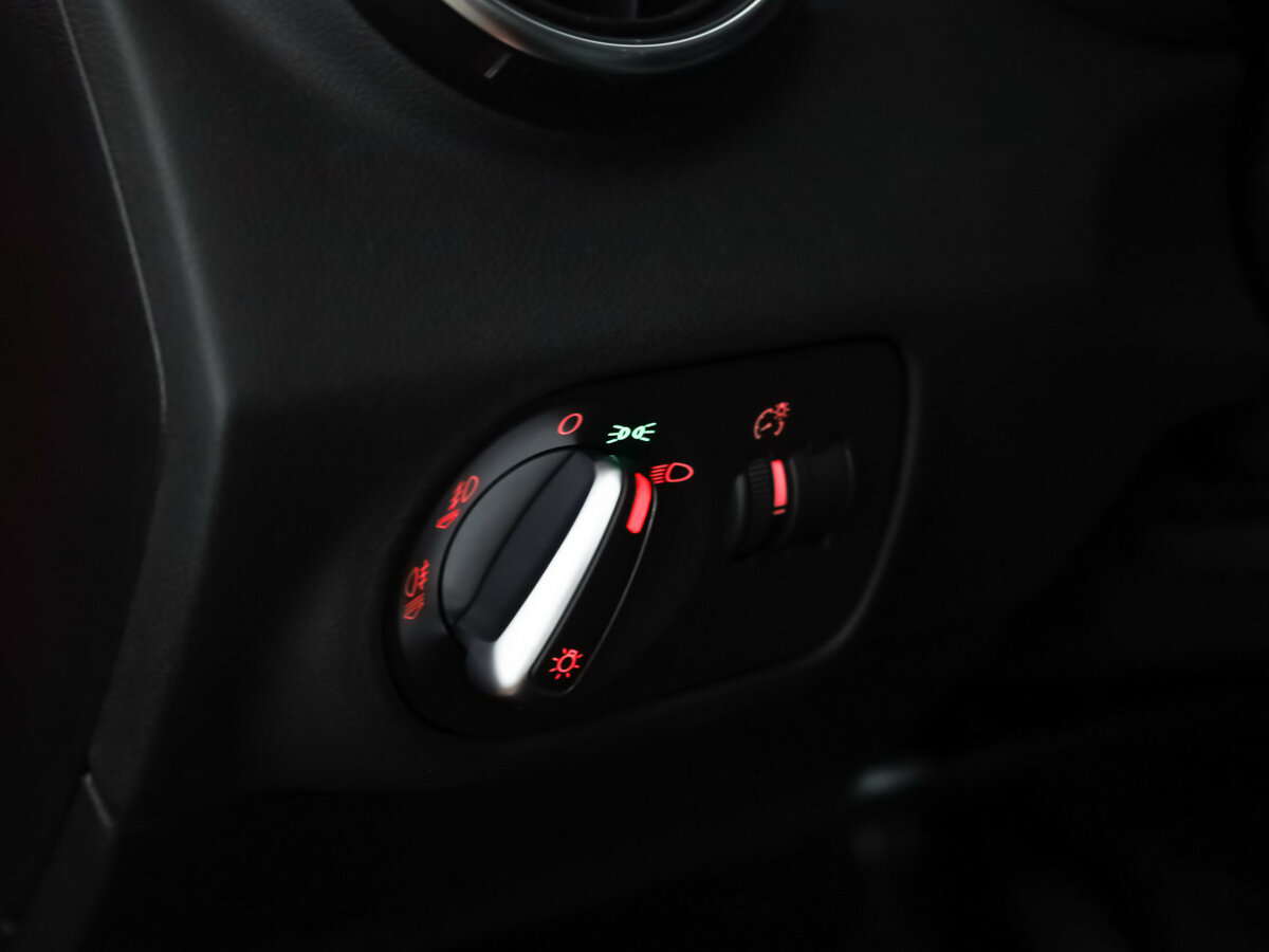 Audi A1 Sportback I (8X), 2013 Фото №12