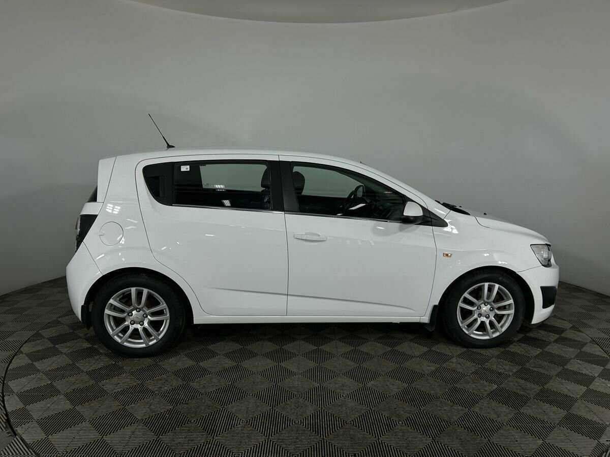 Chevrolet Aveo, 2014 Фото №4