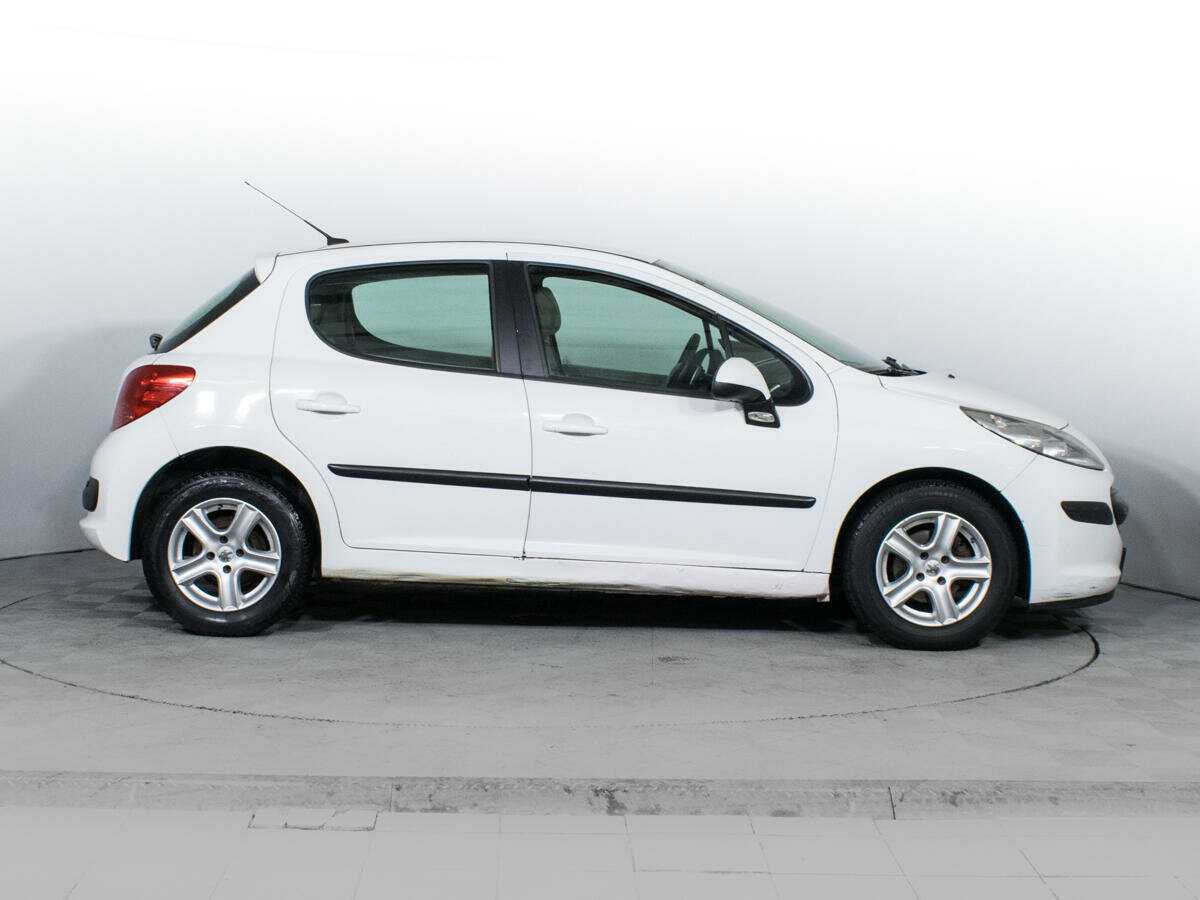 Peugeot 207, 2008 Фото №4