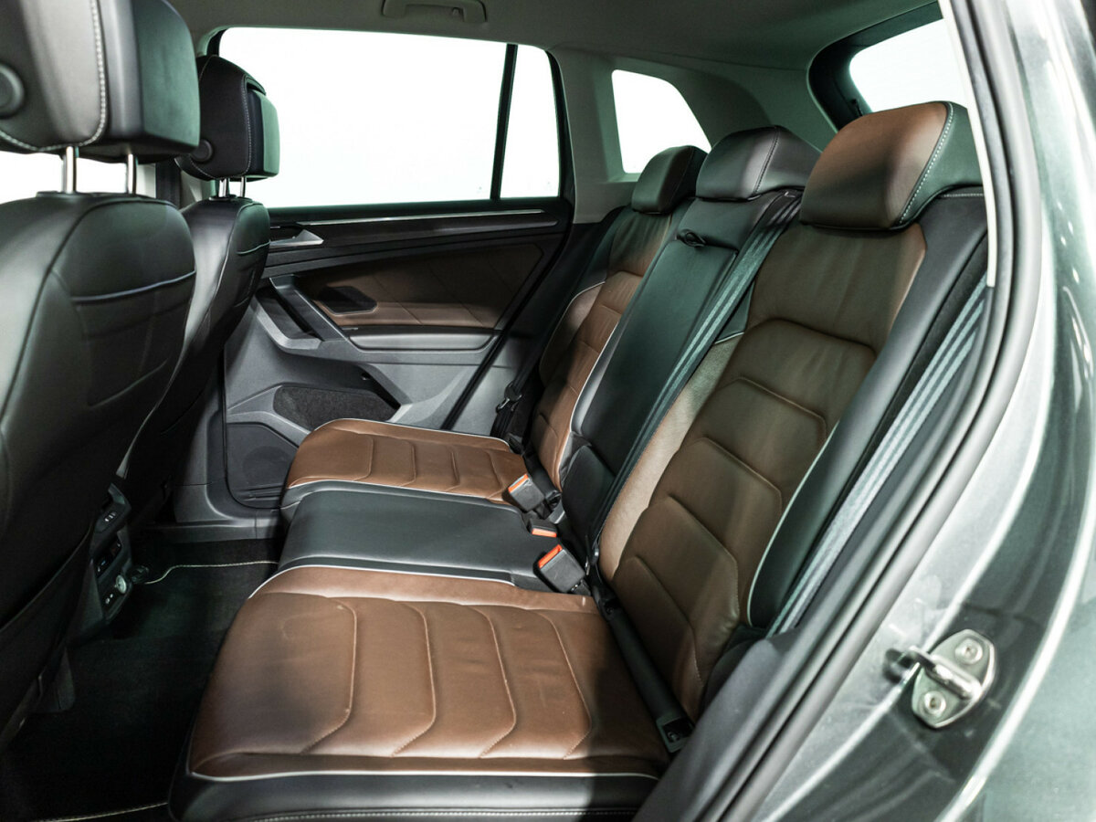 Volkswagen Tiguan II Рестайлинг, 2020 Фото №9