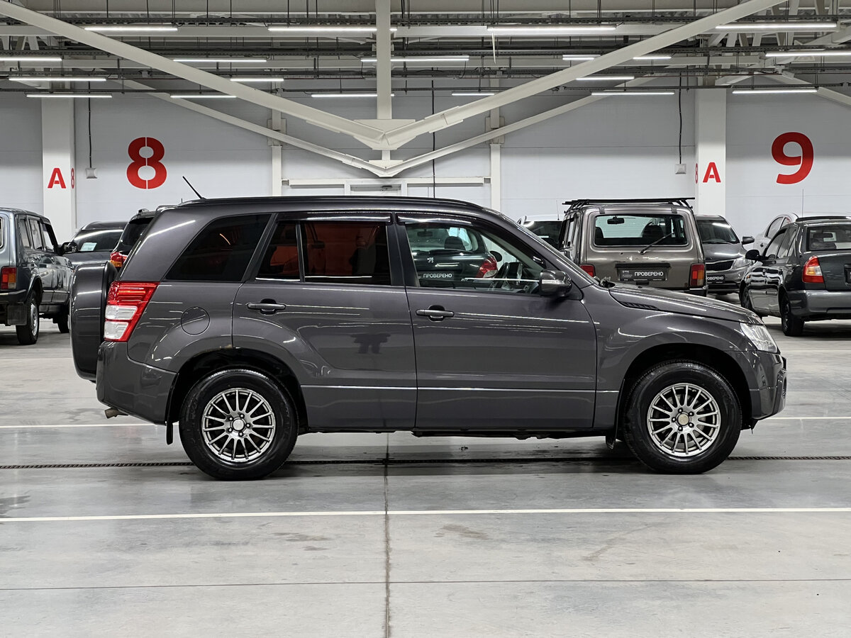 Suzuki Grand Vitara II Рестайлинг, 2010 Фото №4