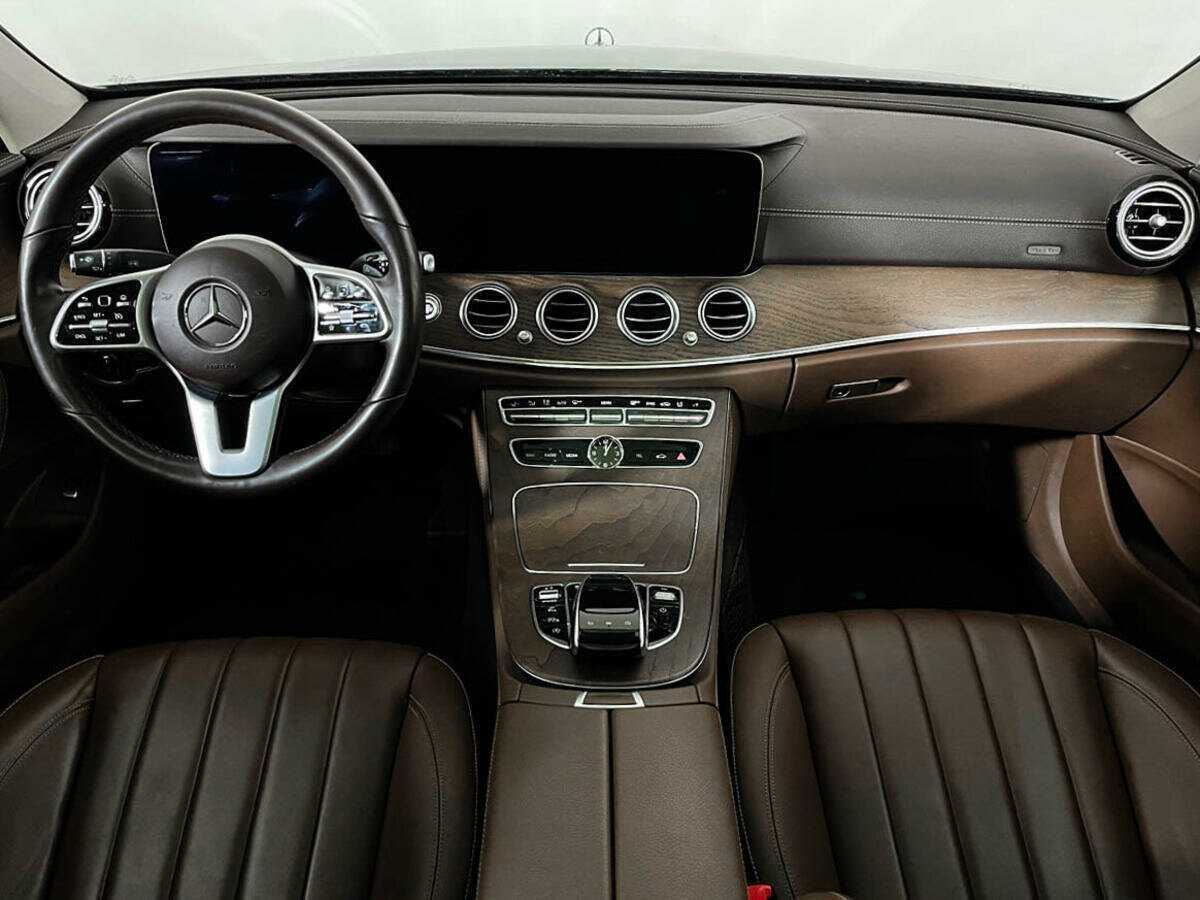 Mercedes-Benz E-Класс 450, 2018 Фото №12