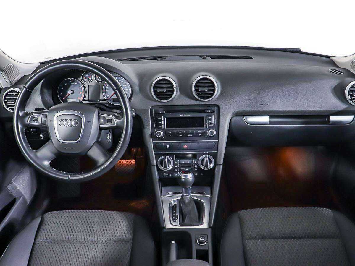 Audi A3, 2011 Фото №11