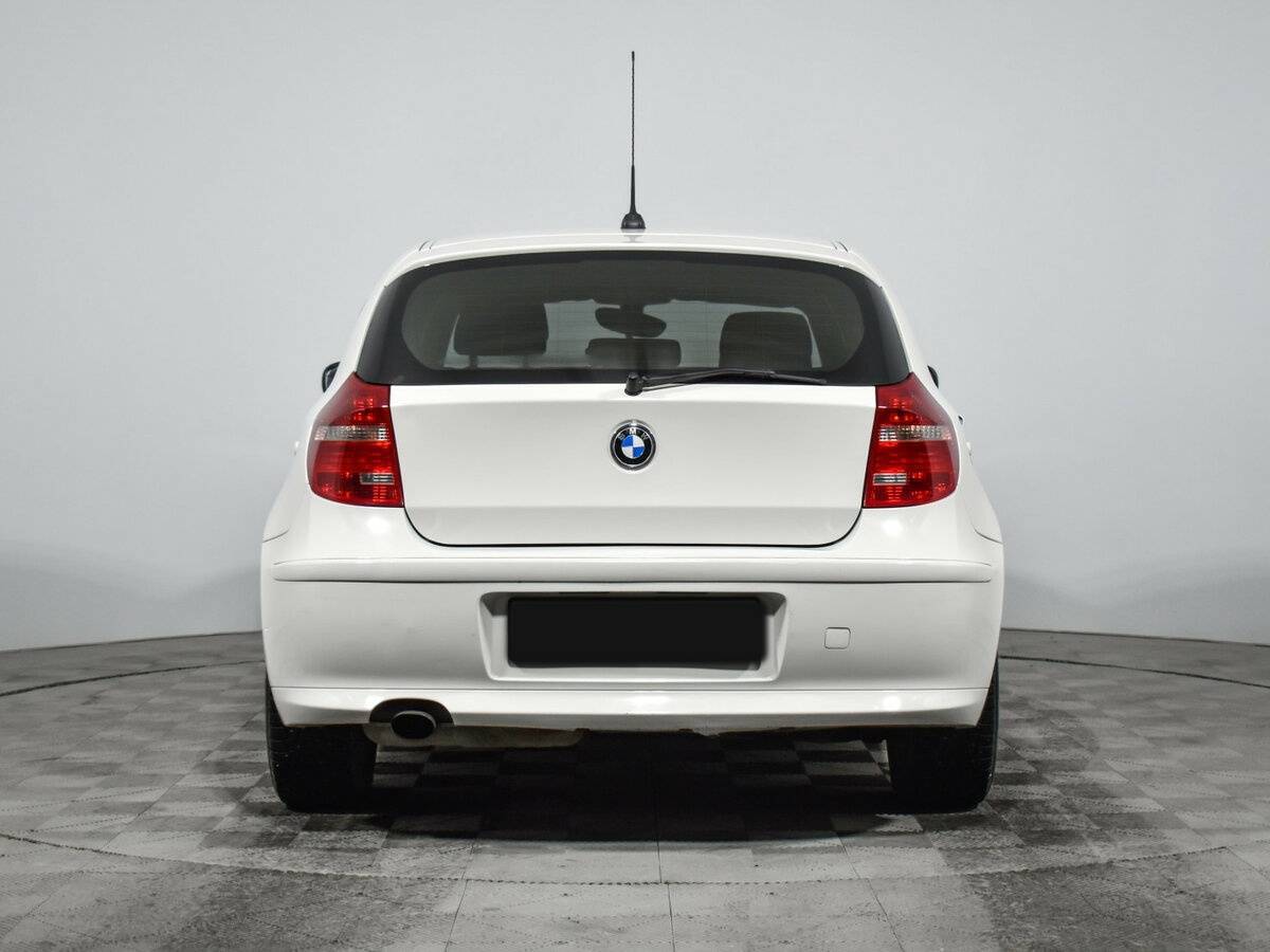 BMW 1 серии 116i, 2010 Фото №6
