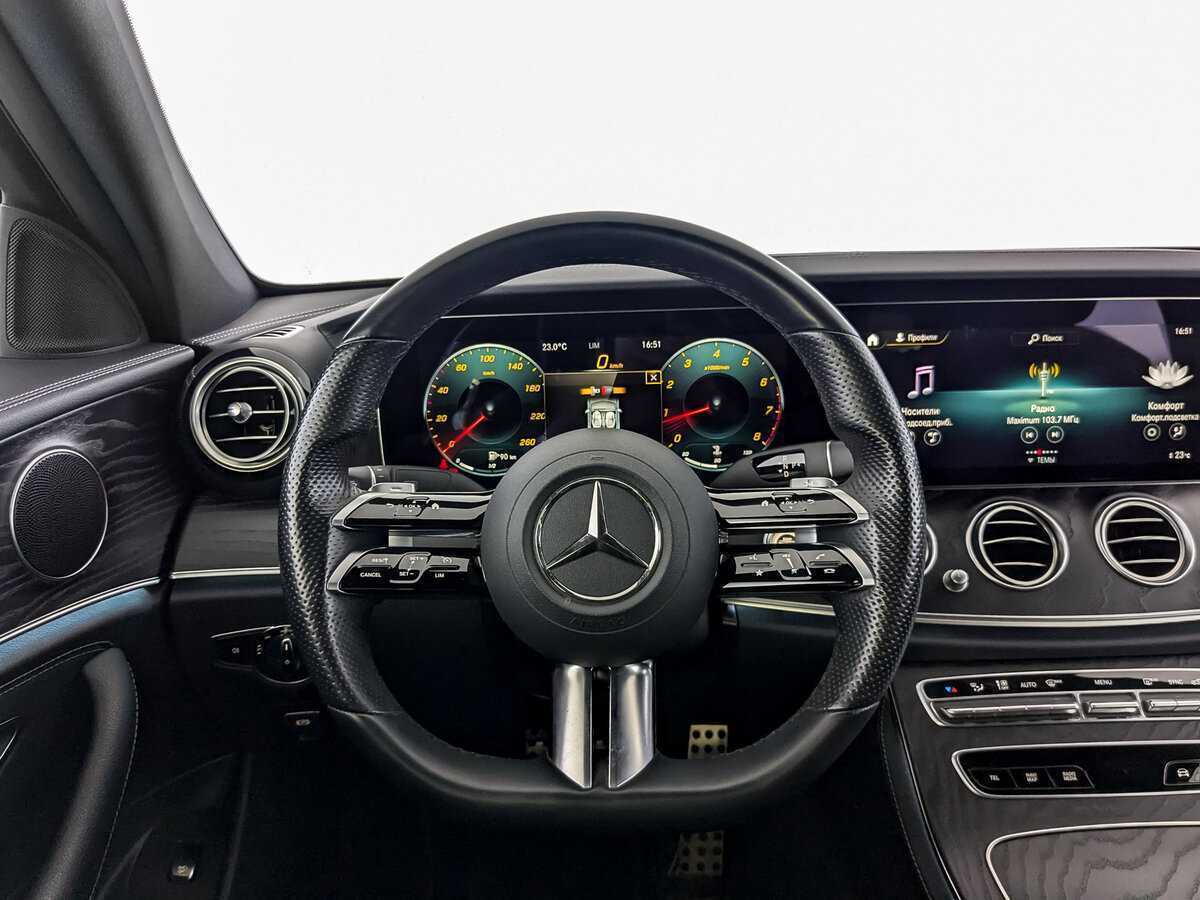 Mercedes-Benz E-Класс 200, 2021 Фото №18
