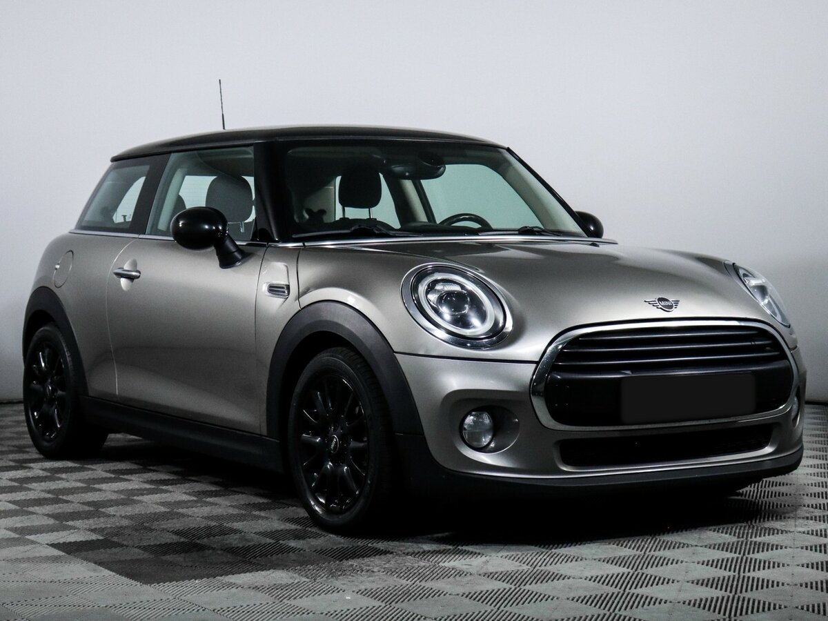Mini Hatch Cooper III (F55/F56) Рестайлинг, 2018 Фото №3