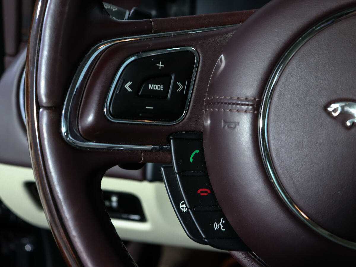 Jaguar XJ Long, 2014 Фото №30