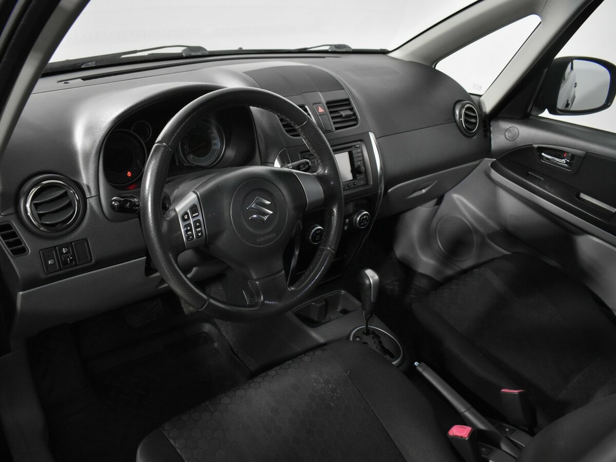 Suzuki SX4 I (Classic) Рестайлинг, 2011 Фото №8