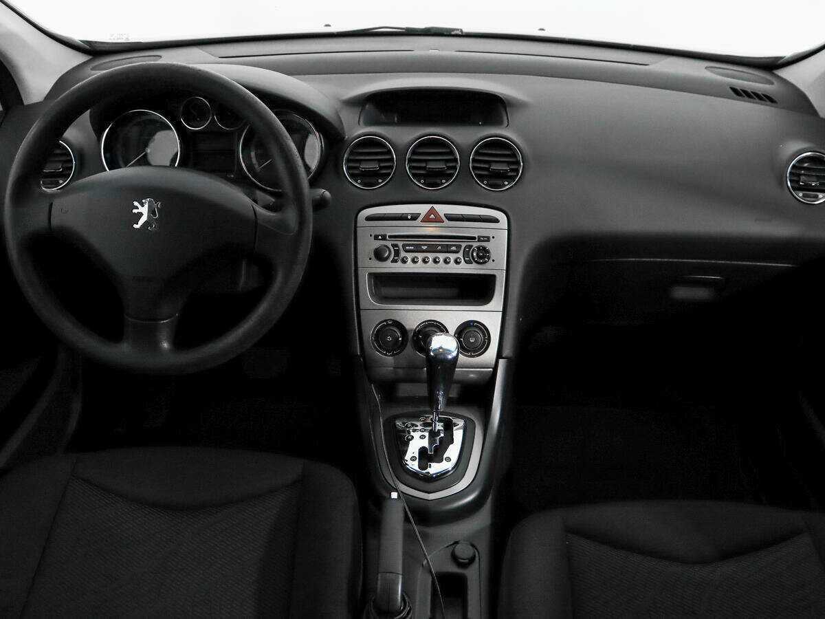 Peugeot 308, 2010 Фото №11