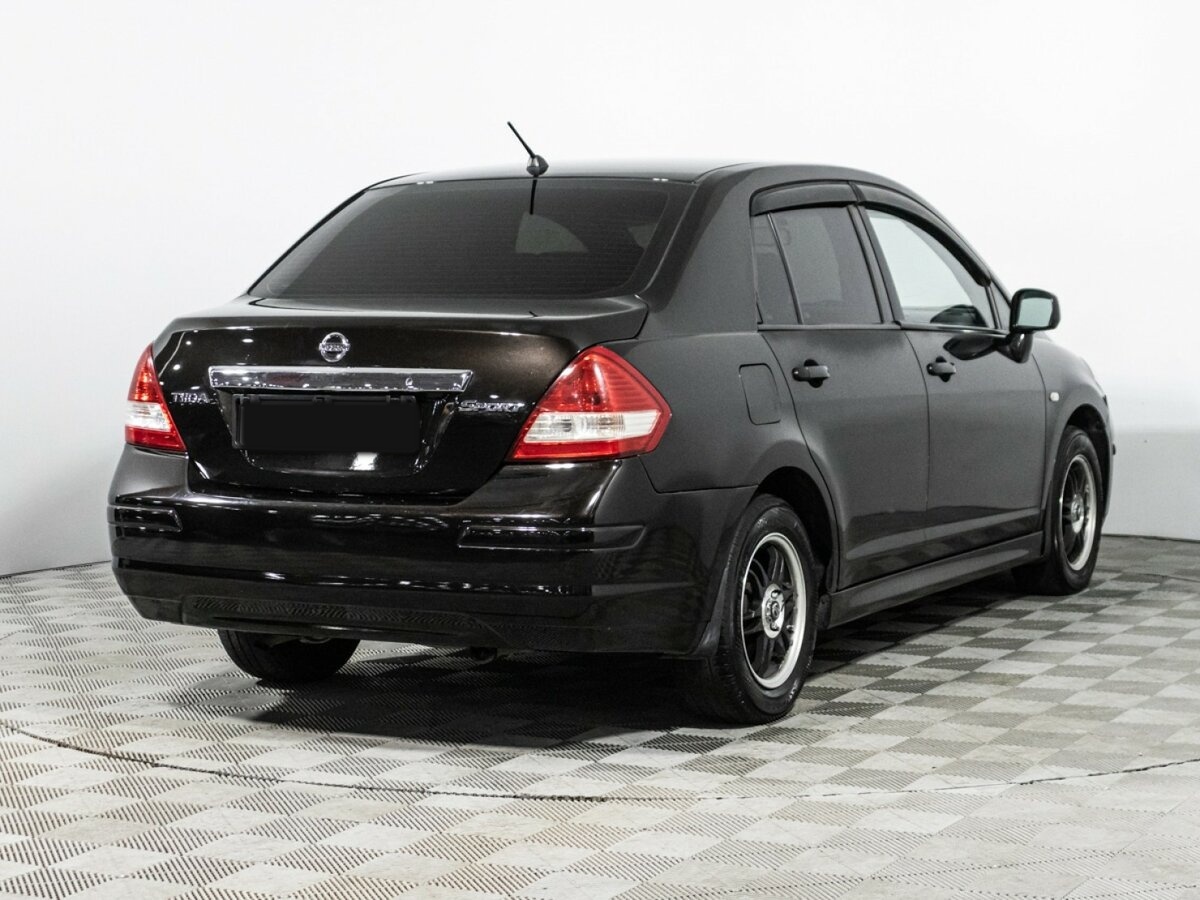 Nissan Tiida I Рестайлинг, 2010 Фото №5