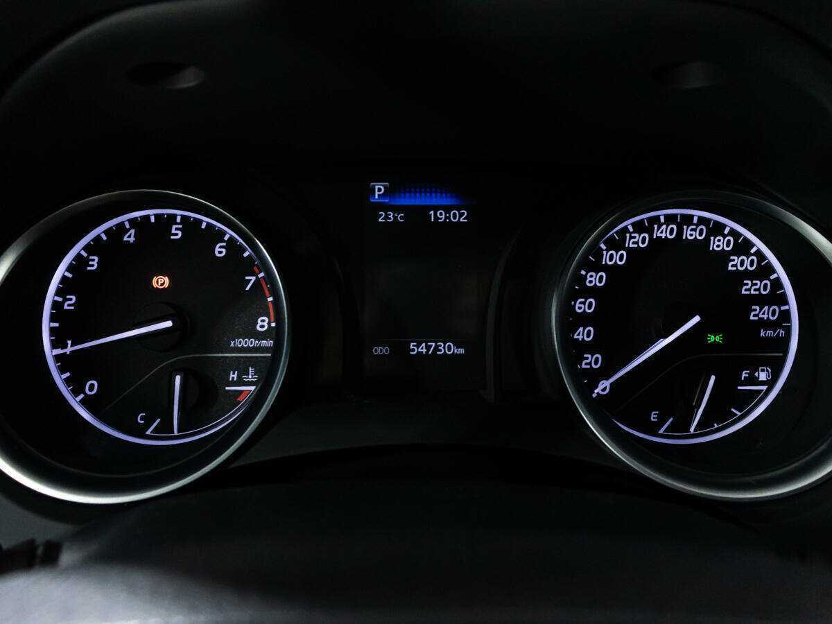 Toyota Camry, 2021 Фото №12