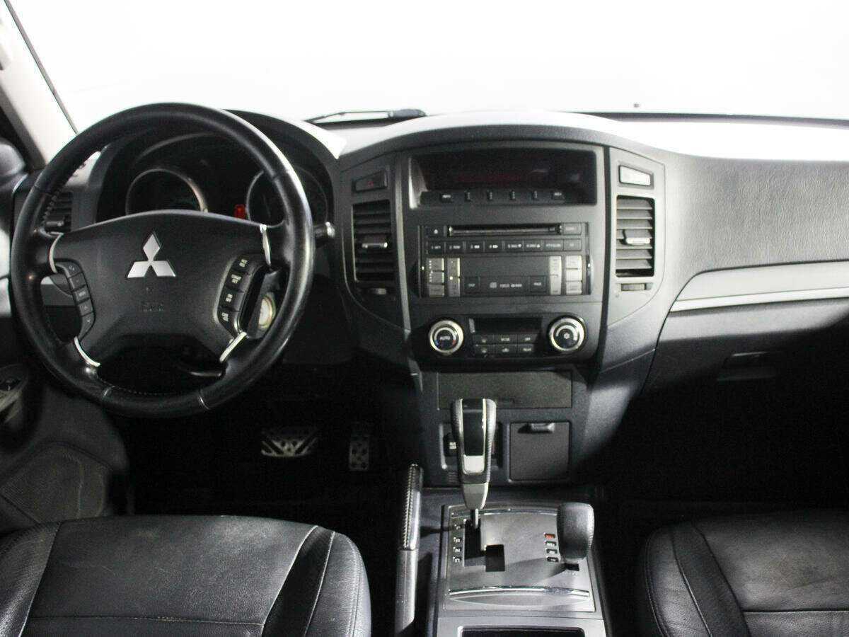 Mitsubishi Pajero, 2011 Фото №10