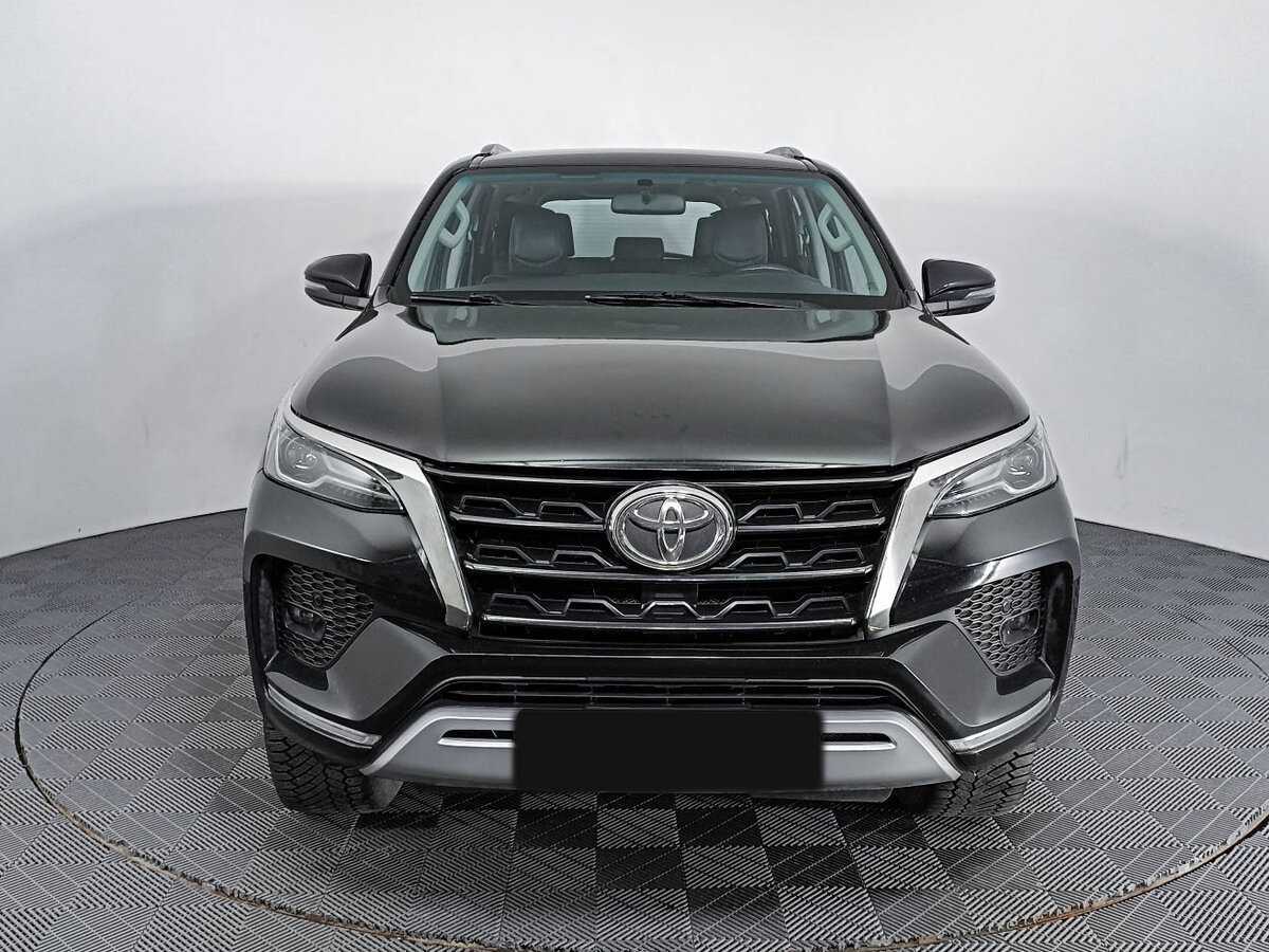 Toyota Fortuner, 2020 Фото №2