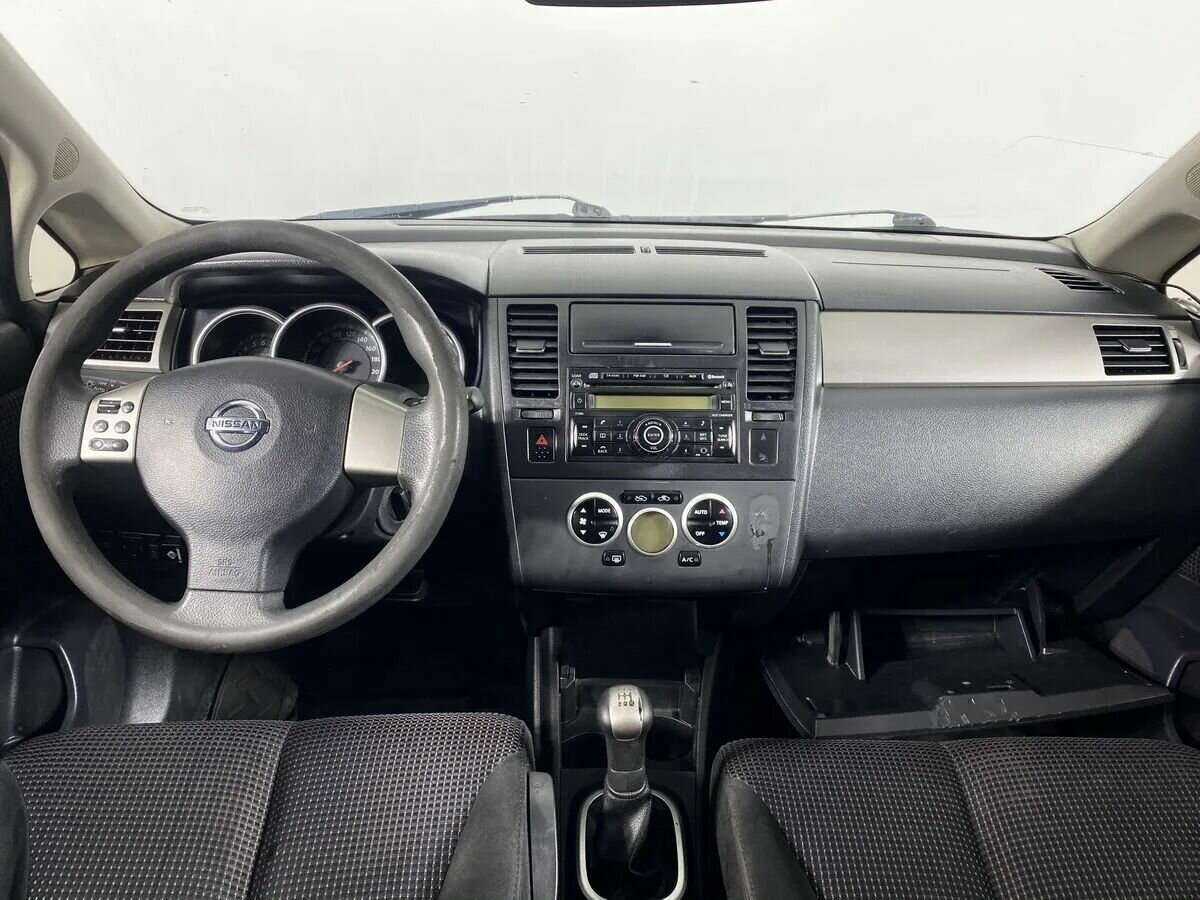 Nissan Tiida, 2011 Фото №12