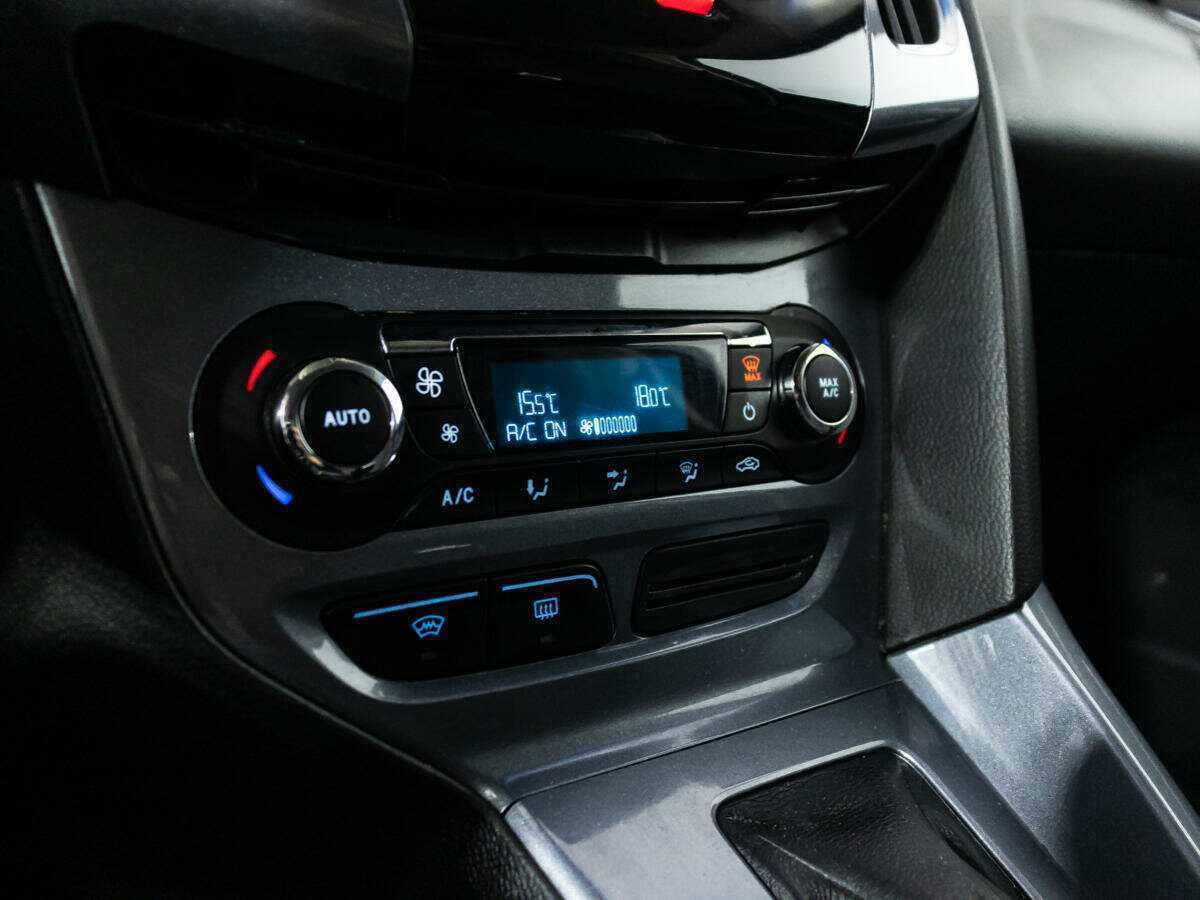 Ford Focus, 2012 Фото №15