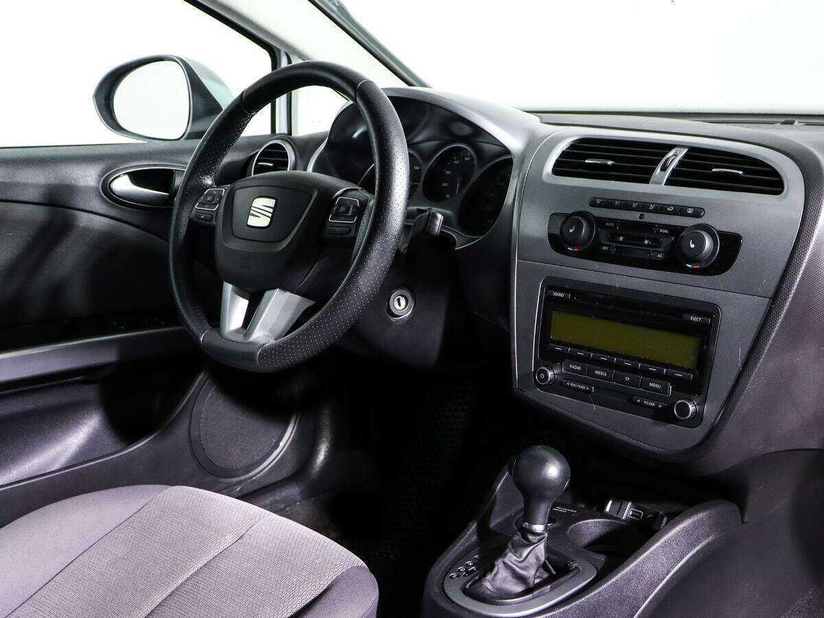 SEAT Leon, 2012 Фото №7