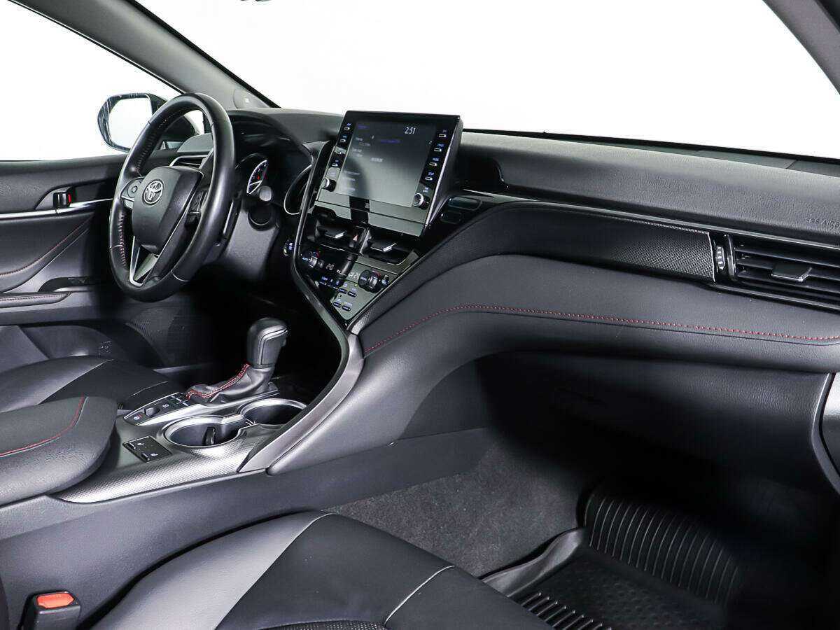 Toyota Camry, 2021 Фото №8