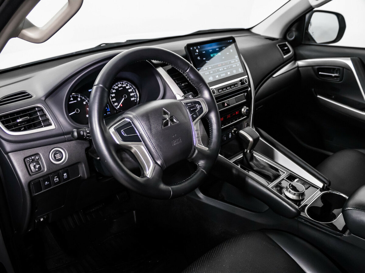 Mitsubishi Pajero Sport III Рестайлинг, 2020 Фото №15