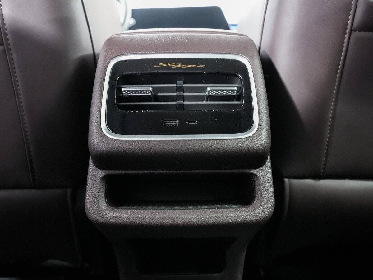 Chery Tiggo 8 Pro Plug-in Hybrid, 2023 Фото №23