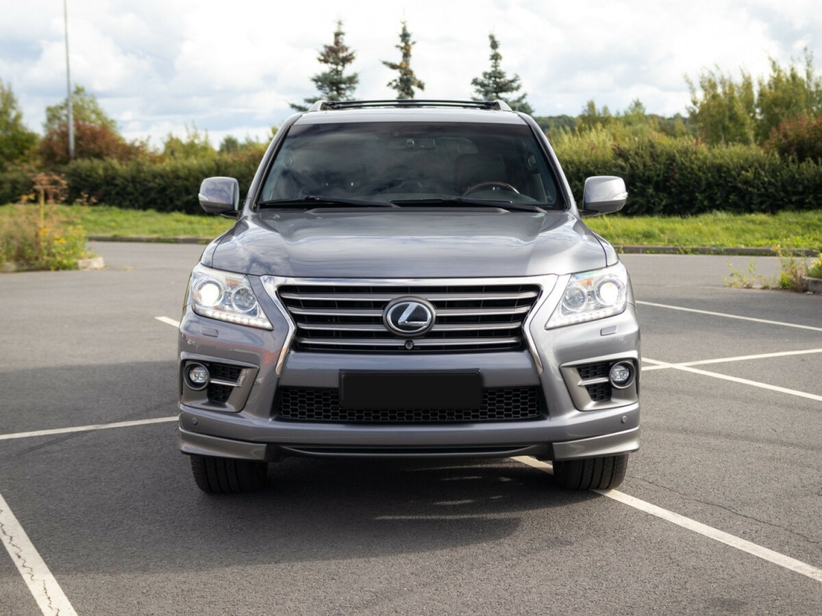 Lexus LX 570 III Рестайлинг, 2014 Фото №4