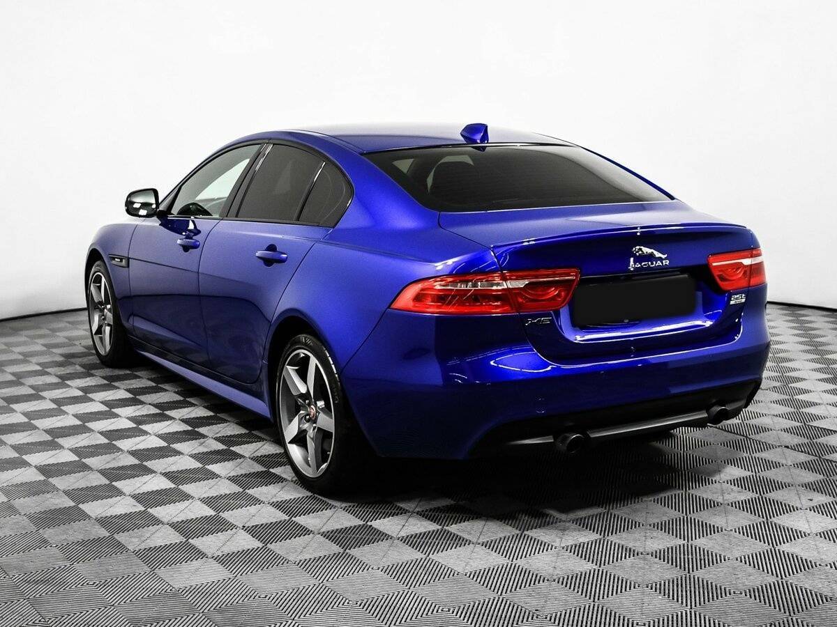 Jaguar XE, 2018 Фото №7