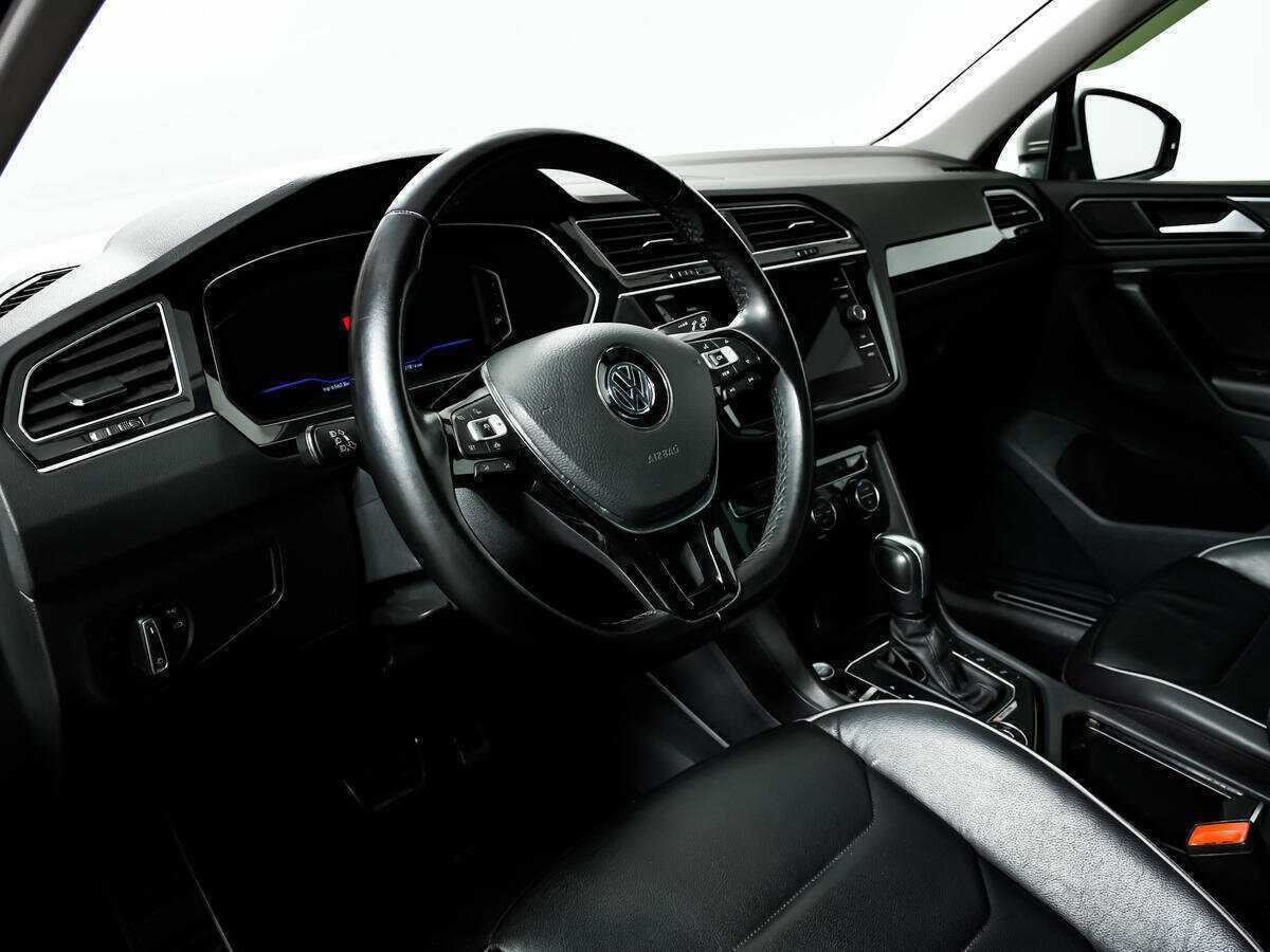 Volkswagen Tiguan, 2020 Фото №13