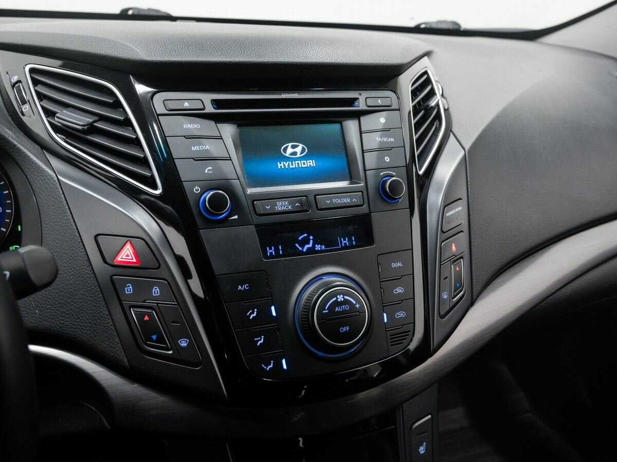Hyundai i40, 2016 Фото №21