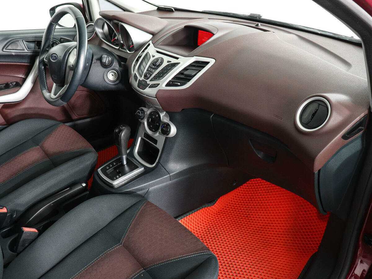 Ford Fiesta, 2010 Фото №6