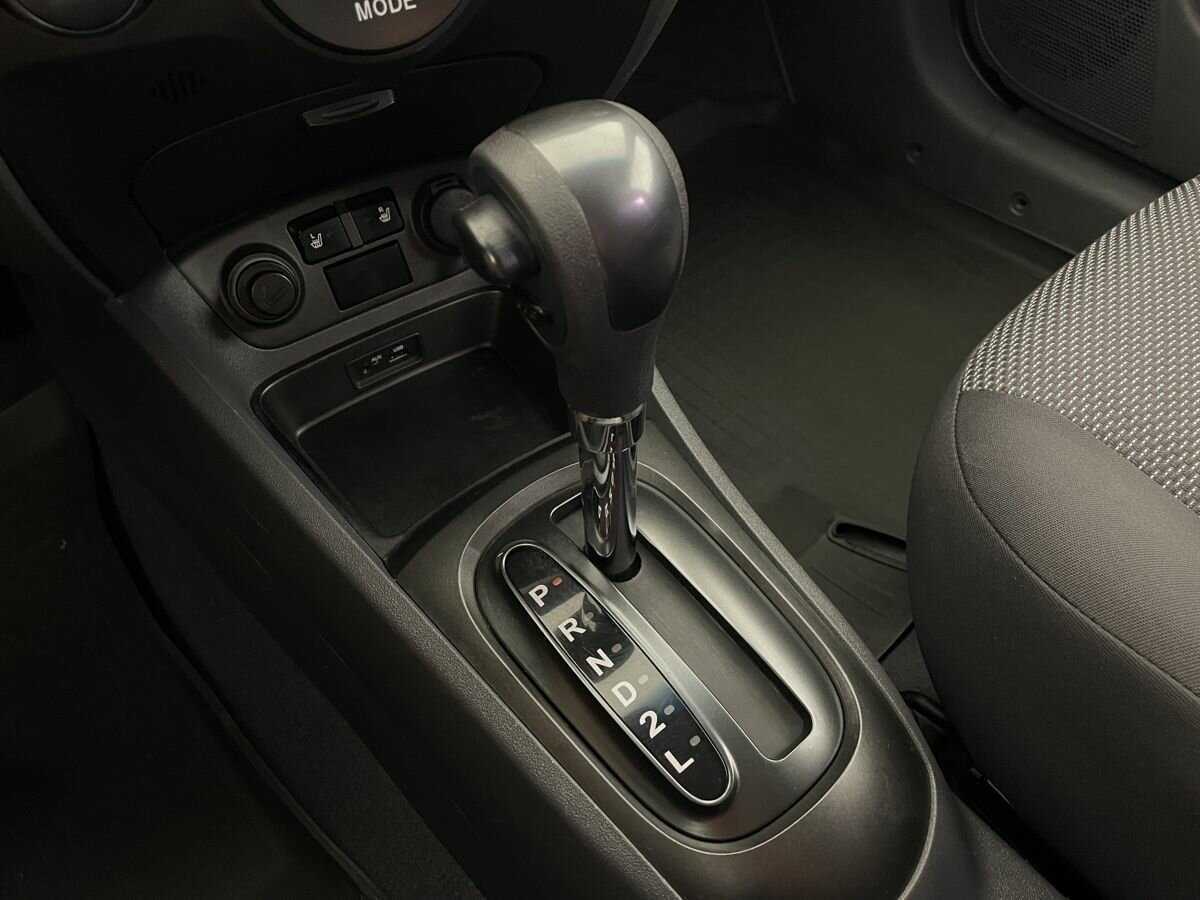 Kia Rio, 2010 Фото №13