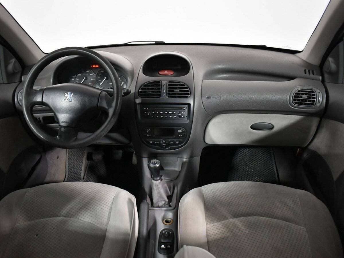 Peugeot 206, 2003 Фото №11
