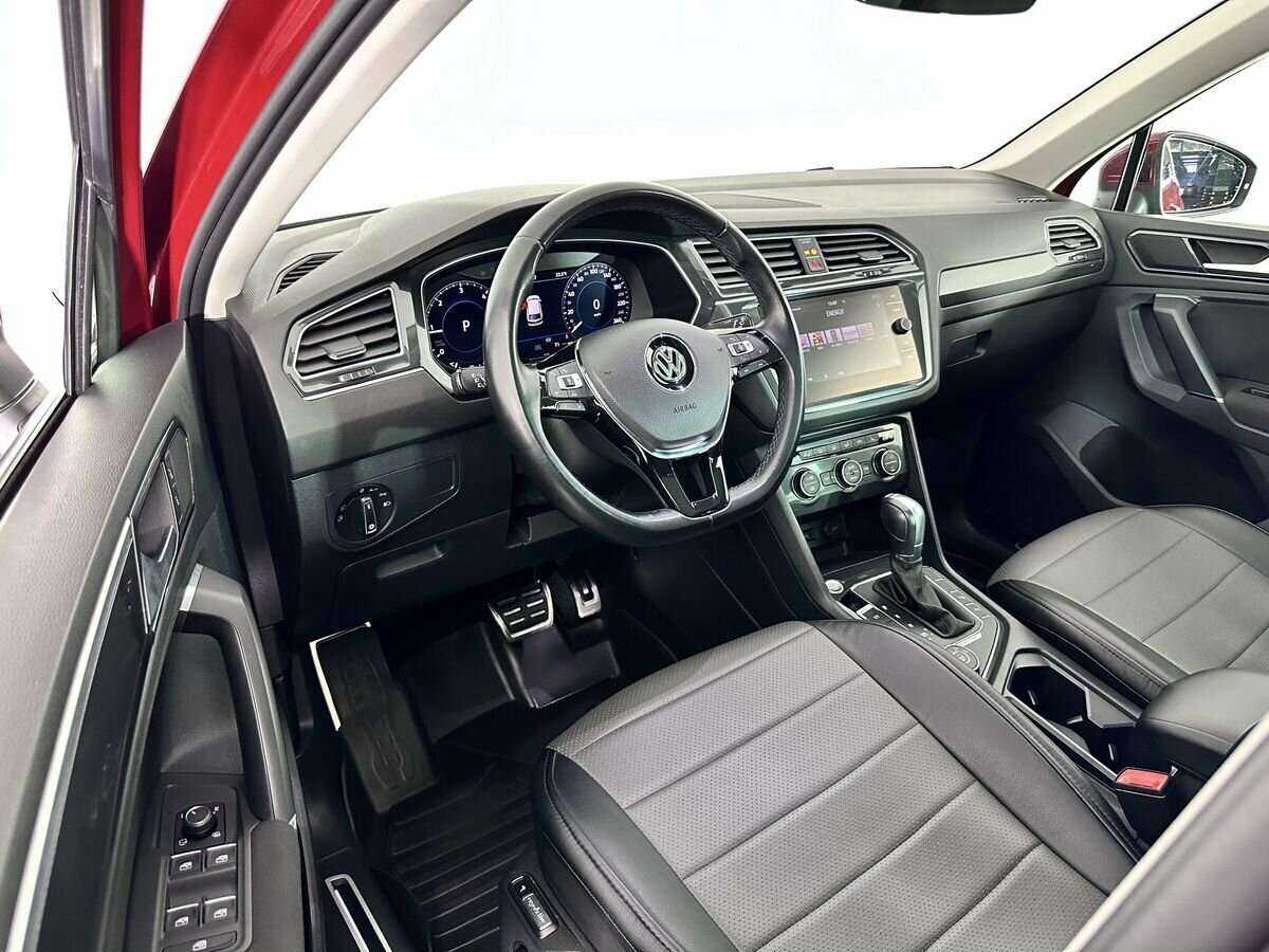Volkswagen Tiguan, 2018 Фото №9