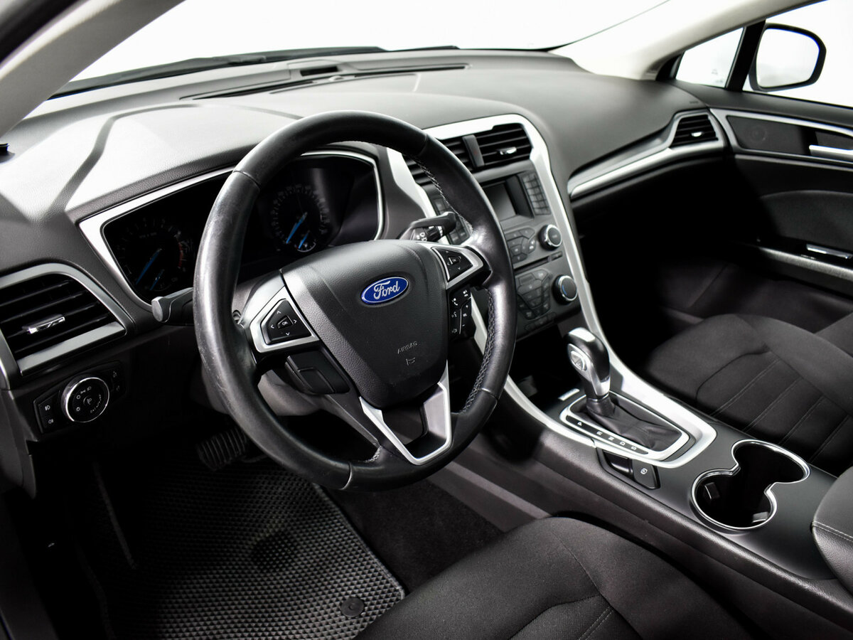 Ford Mondeo V, 2017 Фото №7