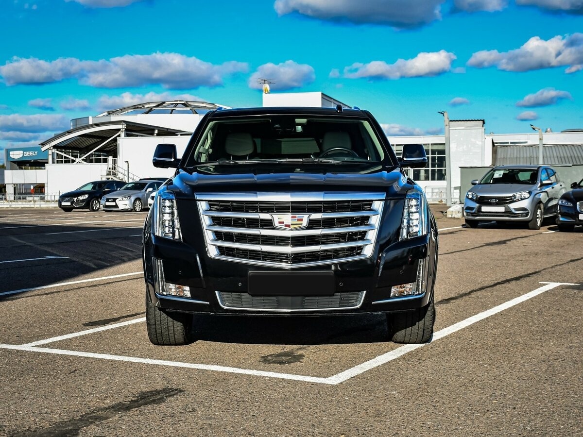 Cadillac Escalade IV, 2018 Фото №2