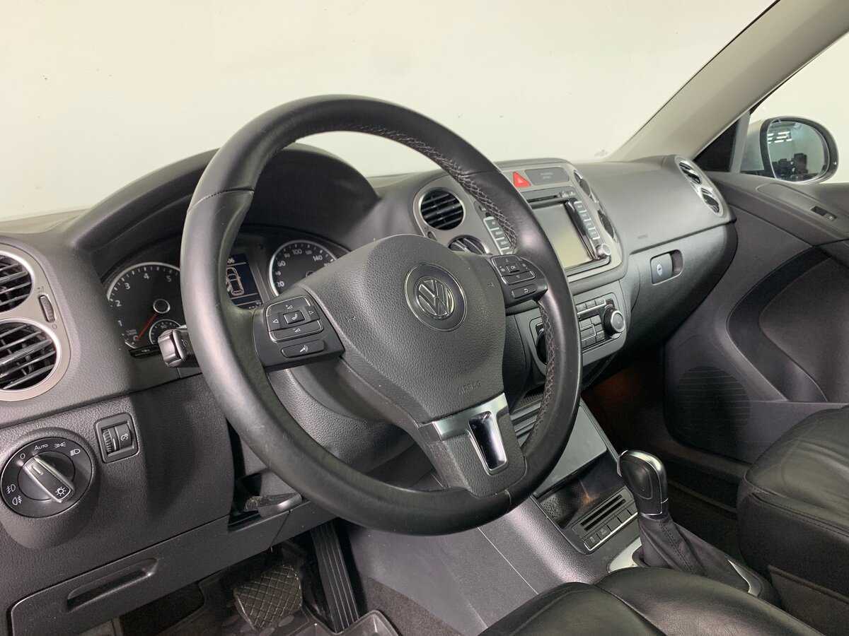 Volkswagen Tiguan, 2011 Фото №12
