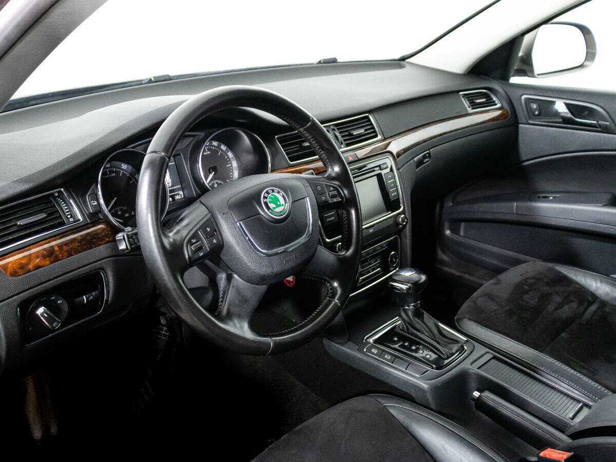 Skoda Superb, 2012 Фото №11