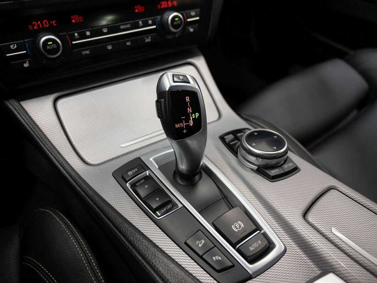 BMW 5 серии 528i xDrive, 2014 Фото №19