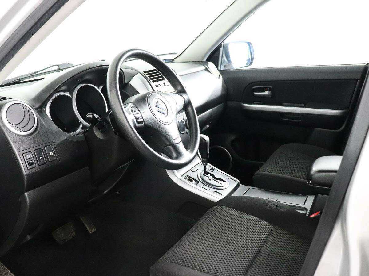 Suzuki Grand Vitara, 2011 Фото №8