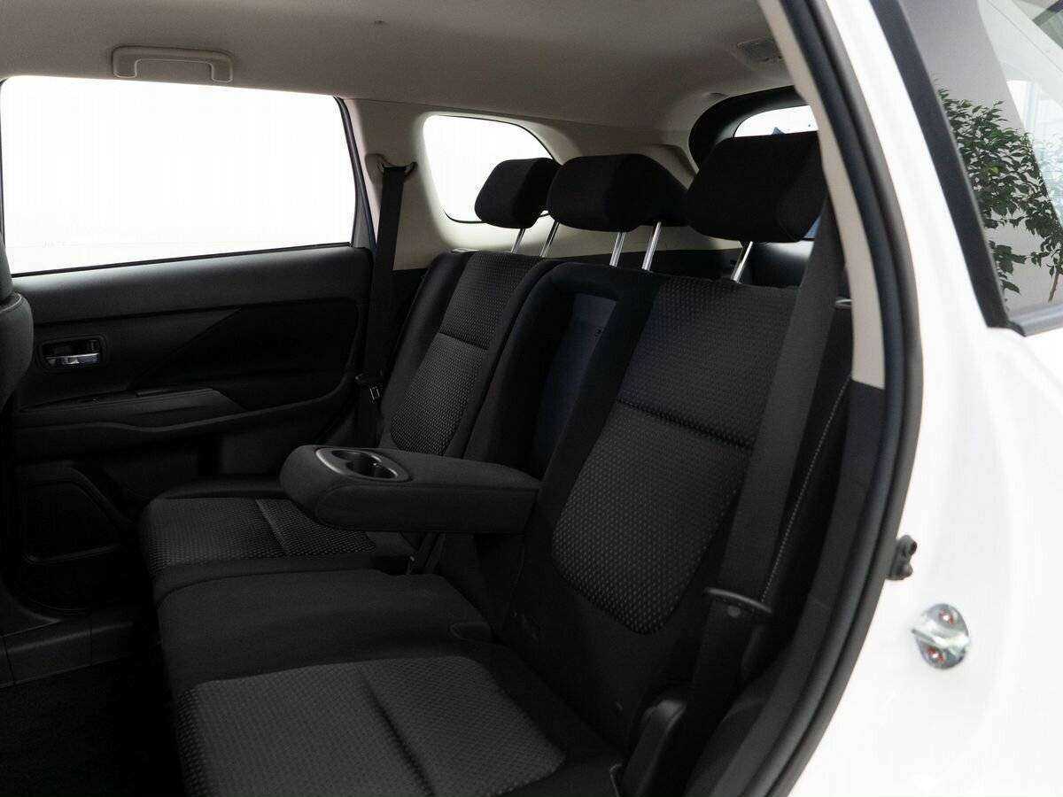 Mitsubishi Outlander, 2022 Фото №7