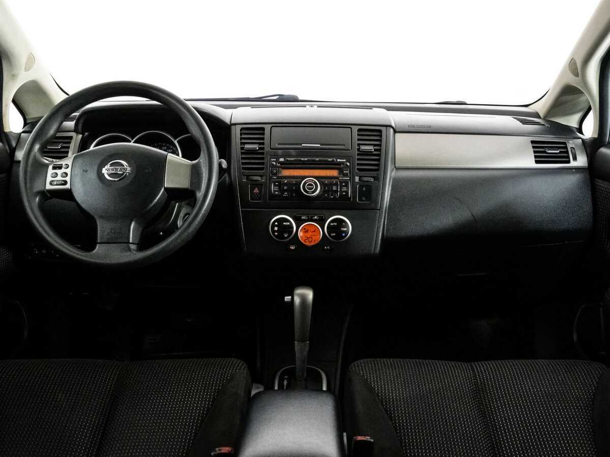 Nissan Tiida, 2011 Фото №8