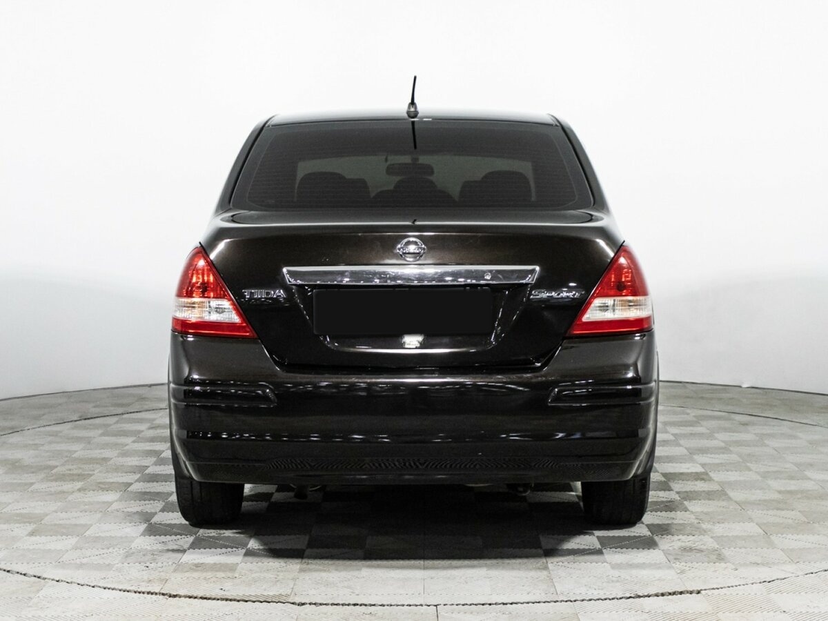 Nissan Tiida I Рестайлинг, 2010 Фото №6