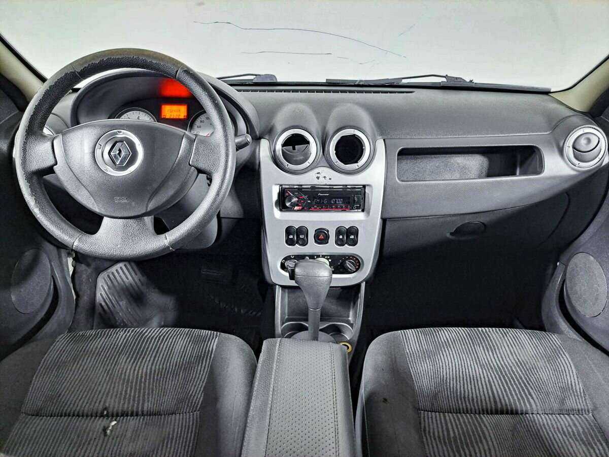 Renault Logan, 2011 Фото №12