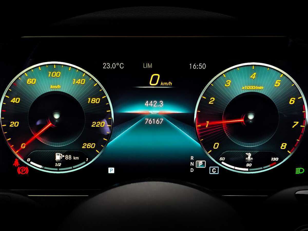 Mercedes-Benz E-Класс 200, 2021 Фото №11