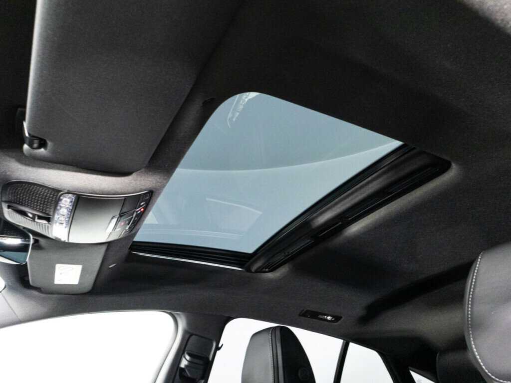 Mercedes-Benz AMG GT 43, 2021 Фото №17