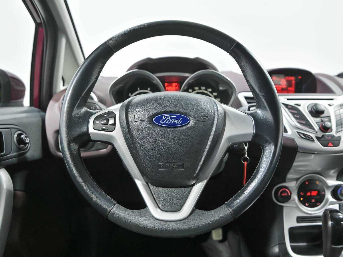 Ford Fiesta, 2010 Фото №8
