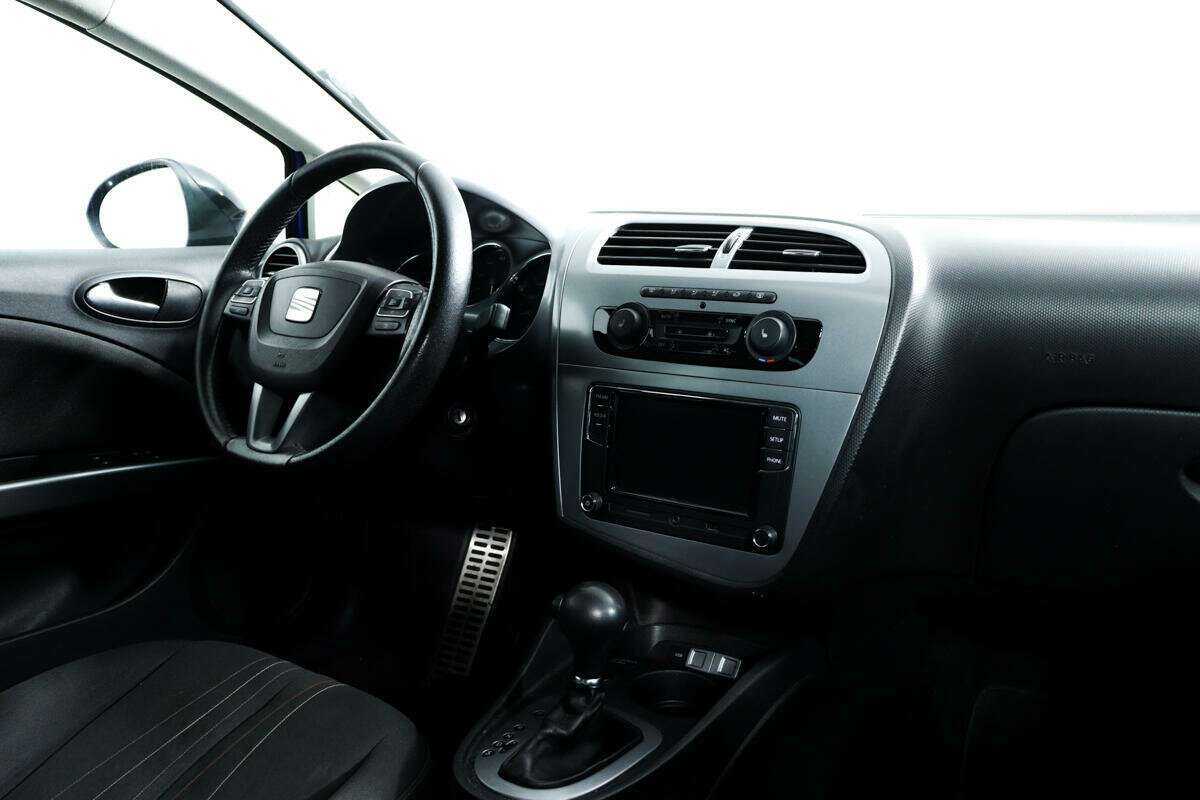 SEAT Leon, 2012 Фото №9